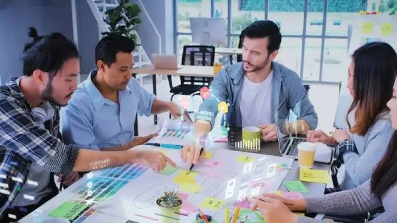 Strategi mengembangkan identitas brand dengan mempertahankan karakter lama melalui pembaruan visual dan komunikasi.