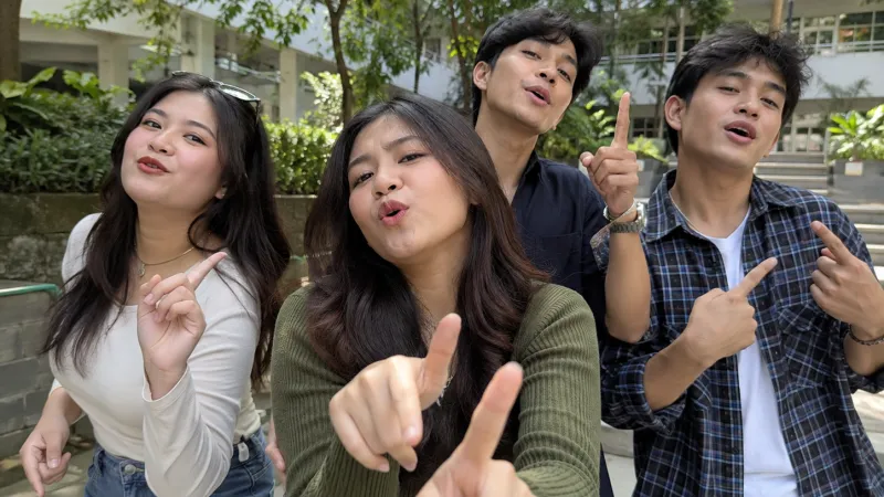  Kebiasaan Berbagi di Internet