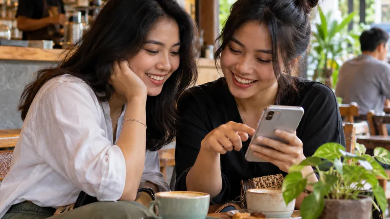 Kehidupan Sosial dan Kreatif