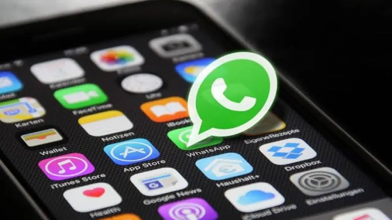 WhatsApp Business membantu pelaku usaha berkomunikasi dengan pelanggan melalui pesan, katalog produk, profil bisnis