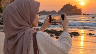  Hubungan di Dunia Digital