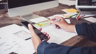 Panduan menentukan indikator kinerja branding untuk mengukur kesadaran merek, kepercayaan konsumen, penjualan, dan loyalitas pelanggan.
