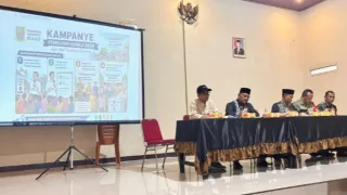 Strategi menentukan pesan utama, menyusun prioritas informasi, dan menjaga konsistensi komunikasi agar kampanye pemasaran tetap terarah.