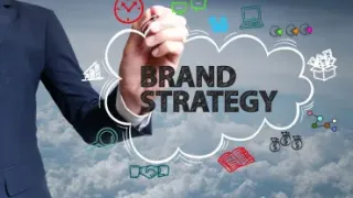 Pedoman identitas brand membantu menjaga konsistensi visual, komunikasi, dan karakter merek saat meluncurkan produk baru.