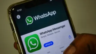 WhatsApp mengubah kebiasaan komunikasi masyarakat