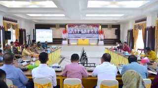 Strategi membagi kampanye pemasaran menjadi aktivitas terukur melalui perencanaan, indikator kinerja, pengelolaan anggaran, dan evaluasi berkala.